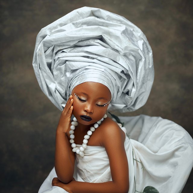 Femme au gélé blanc